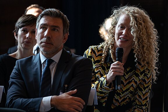 03b_NurembergForum2018_Panel_I_Question_Public_LER8823.jpg  