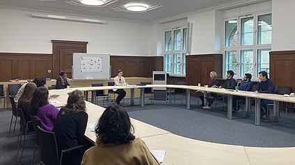 Vortrag von Julia Klaus Vortrag von Julia Klaus